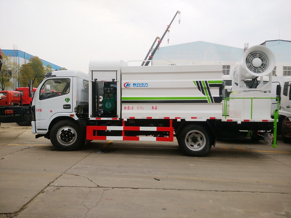 國六東風凱普特6.5方多功能霧炮車