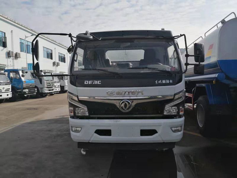 國六東風福瑞卡9.5方灑水車